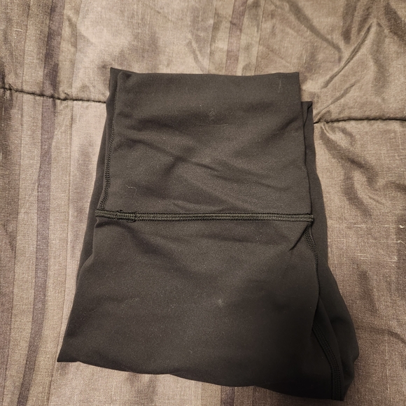 Lululemon Base Pace High Rise Legging - 28" - Picture 2 of 4